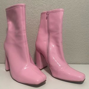 Steve Madden Lynden Pink Boots - 7M